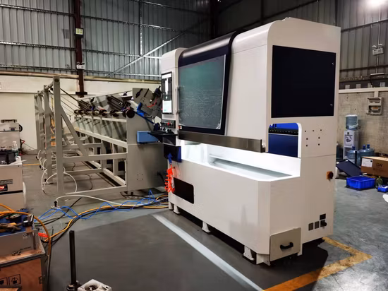 Découpeuse automatique ultra rapide de laser de fibre de tuyau de tube rond de chargement pour le petit tube